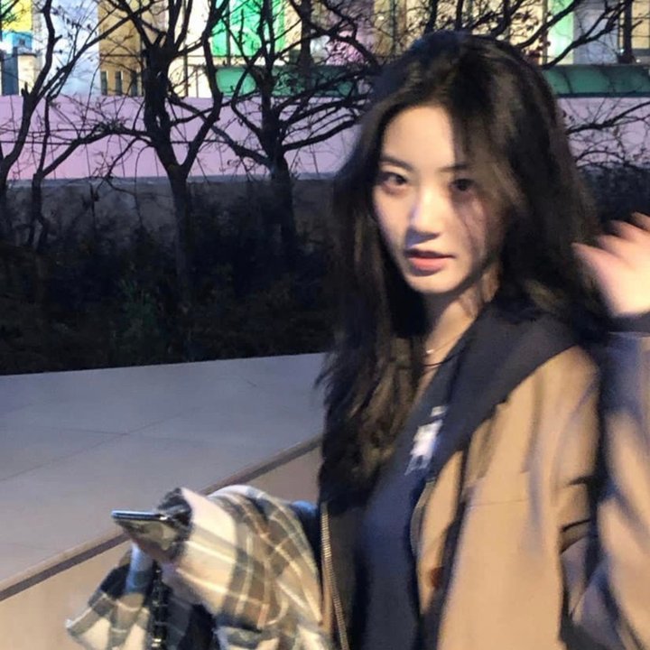 亲吻的人们
